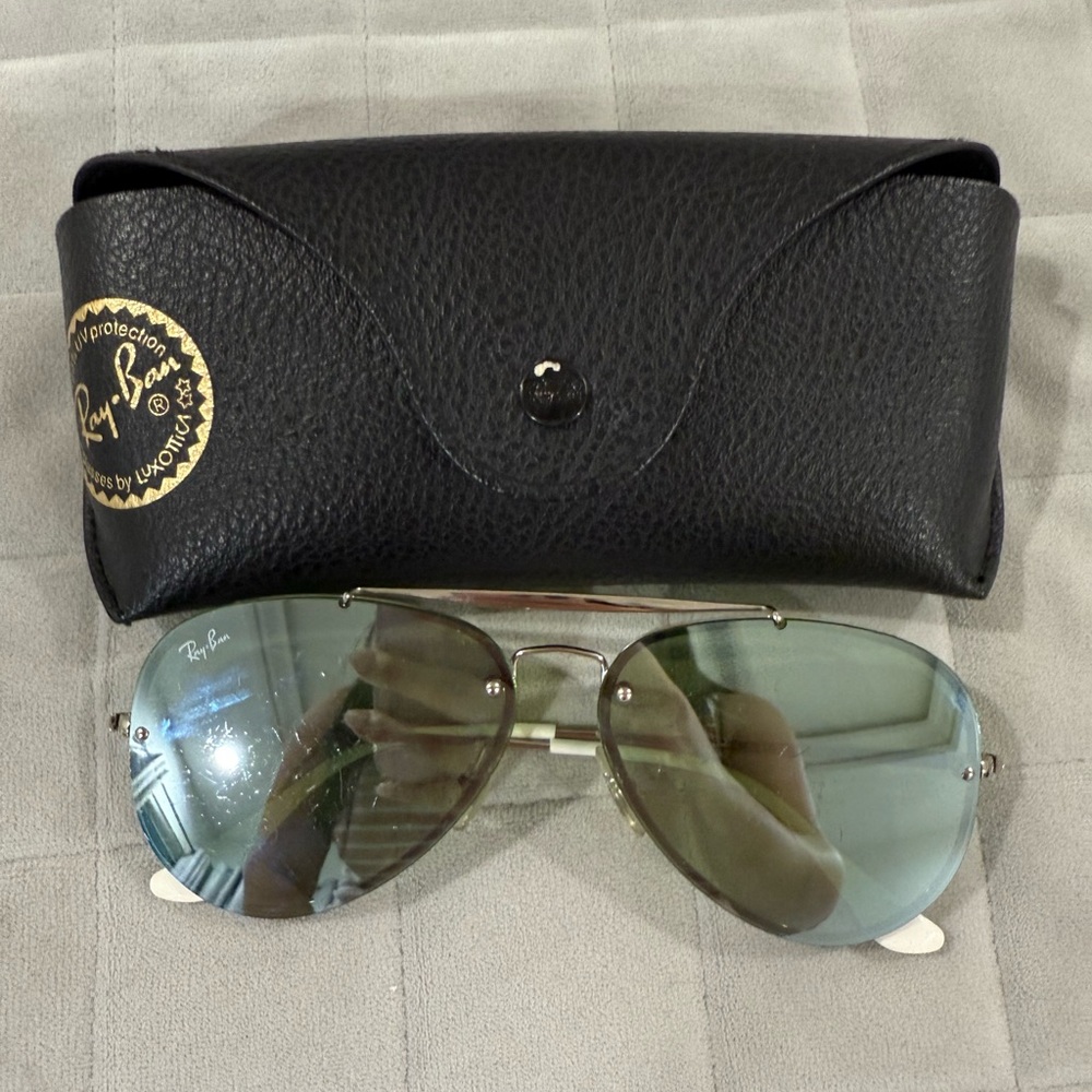 Ray-Ban Silver Aviator Sunglasses mirror silver
